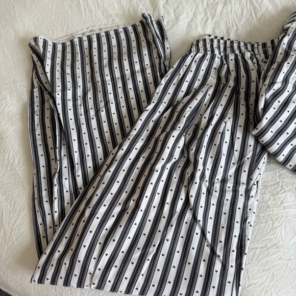 Pajama Set - Picture 2 of 5